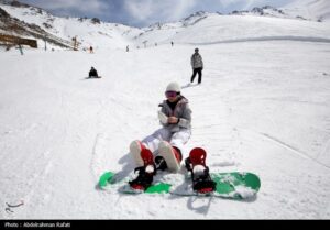 مصدومیت 89 نفر در پی برف بازی در پیست اسکی سپیدان