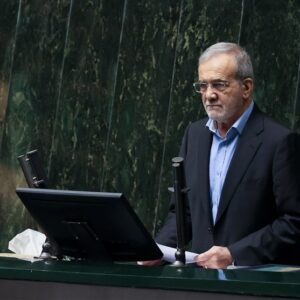 سوال از پزشکیان در مجلس کلید خورد