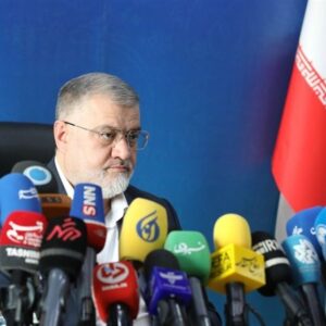 استاندار تهران: شاخص آلودگی هوا بر اساس میانگین بیان می‌شود