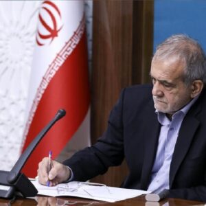 پزشکیان: مصوبات سفر را با افتخار اجرا می‌کنیم؛ مردم لایق بهترین‌ها هستند