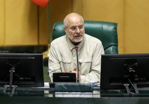 قالیباف: مدعیان جزایر سه‌گانه اراده‌ ملت ایران برای دفاع از تمامیت ارضی را آزمایش نکنند