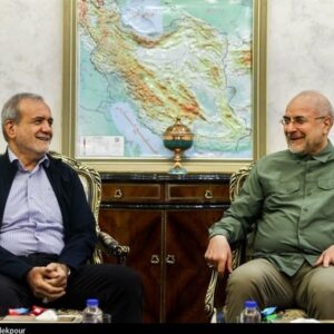 نامه پزشکیان به قالیباف درباره اصلاح بودجه 1405