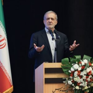 پزشکیان: طرح پزشک خانواده بسیاری از تجویزهای غیرضرور را مرتفع می‌کند