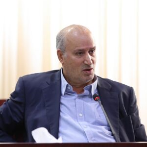 تاج: مخالف بیانیه‌نویسی هستم، با این کار چیزی حل نمی‌شود