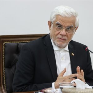 عارف: زمینه حضور موسسه رازی و انستیتو پاستور در منطقه فراهم شود