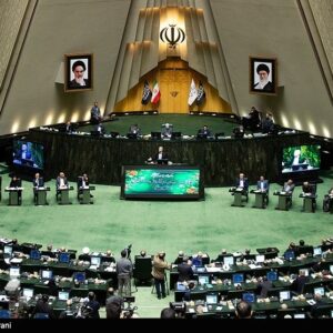 پیگیری وضعیت معیشت مردم و نوسانات ارز با حضور مسئولان دولت در مجلس