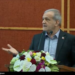 پزشکیان: کارشناسان برای حل مشکلات نسخه درست ارائه دهند/ باور کنیم «ما می‌توانیم»