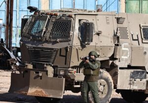 تداوم لشکرکشی صهیونیست‌ها به کرانه باختری /آتش زدن خودروی فلسطینی‌ها