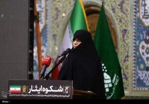 انقلاب اسلامی؛ جرعه‌نوش کوثر فاطمی و بنیان‌گذار الگوی نوین زن