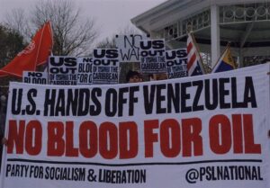 تجمع اعتراضی مقابل کاخ سفید در مخالفت با اقدامات آمریکا علیه ونزوئلا