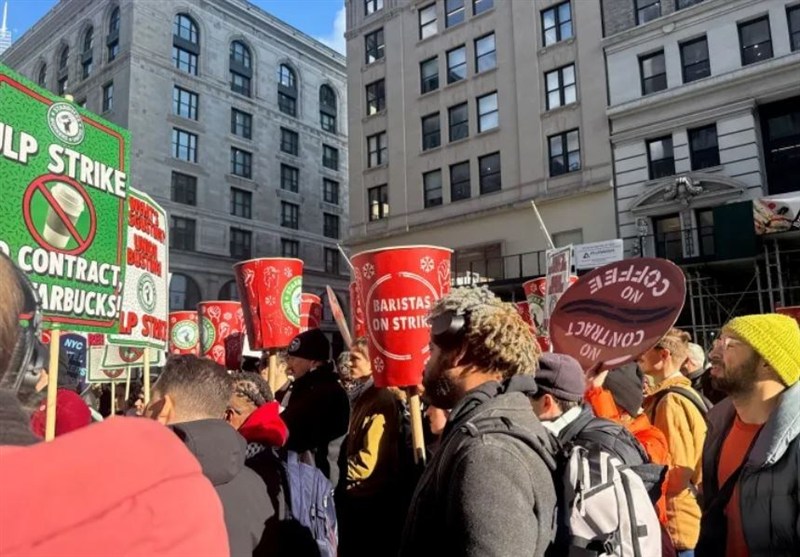 اعتصاب کارکنان استارباکس وارد سومین هفته شد/ تجمع اعتراضی کارگران در نیویورک