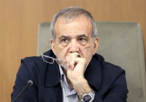 تذکر 38 نماینده به پزشکیان درباره ساماندهی کارکنان دولت