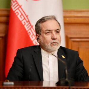 عراقچی: ایران در پاسخ قاطع تردید نمی‌کند