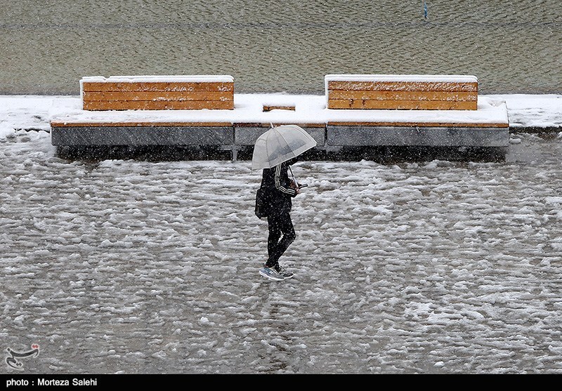 هواشناسی ایران 1404/9/29؛ بارش باران و برف در نوار شرقی؛ استقرار جوّ آرام در کشور از دوشنبه
