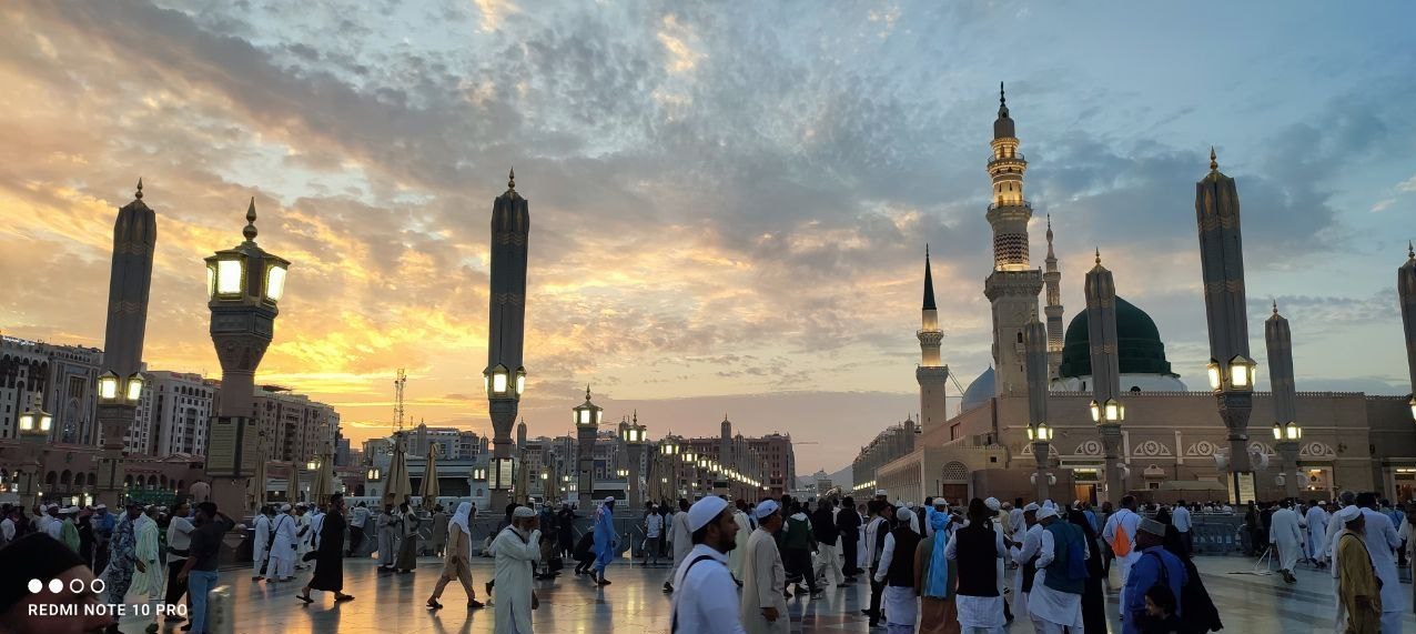 مدینه , احرام , ستاد عمره و عتبات دانشگاه , 