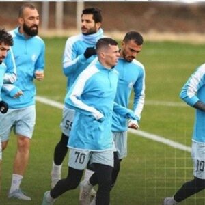 استقلال آواره زمین برای تمرین، مدیران دنبال جشن شب یلدا!