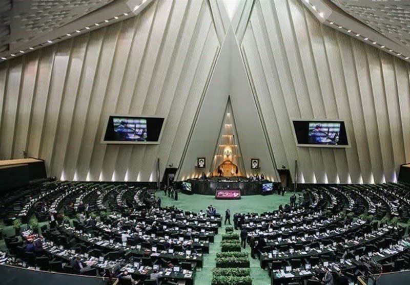 نامه هشدار آمیز 165 نماینده مجلس به سران قوا/ریشه تورم ارز است