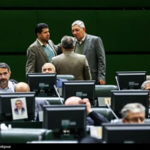 مجلس زیر بار مالیات تورم‌زا نرفت