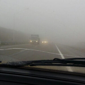 بارش باران در محورهای آذربایجان غربی؛۸ جاده مه آلود شد