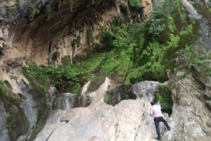 حال و هوای تنگه بهرام چوبین دره شهر با وجود بارش باران