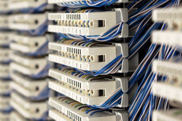 کاسبی مخابرات کرمانشاه؛دریافت حق نگهداری از تلفن‌هایی که بوق نمی‌زنند!