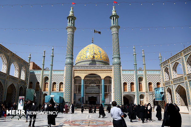 نقاره زنی در حرم حضرت علی بن باقر(ع) در مشهد اردهال کاشان