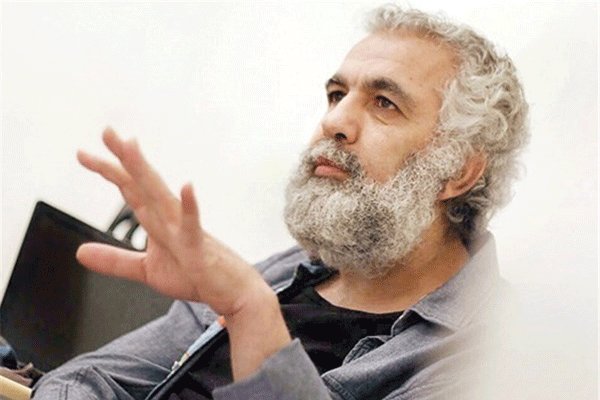 علیرضا کوشک‌جلالی «پابرهنه، لخت، قلبی در مشت» را به صحنه می‌برد