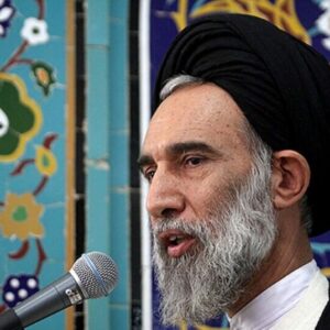 امام جمعه موقت اصفهان: اسراف، نعمت را از جامعه می‌گیرد