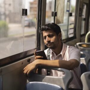 هند از نصب اجباری اپ ایمنی سایبری روی موبایل صرف نظر کرد