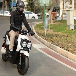 راکبان موتورسیکلت‌های برقی باید گواهینامه داشته باشند