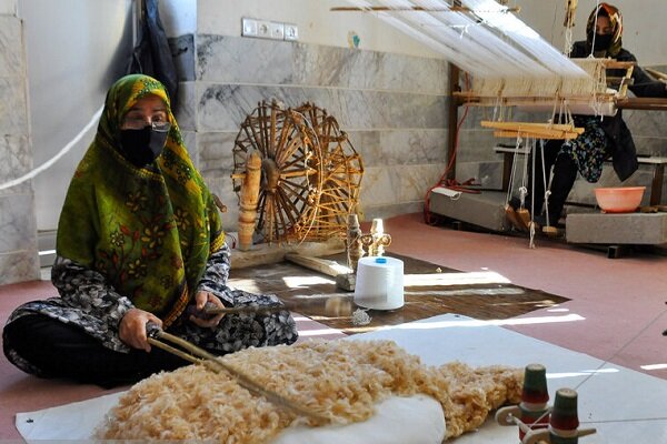 راز پنبه قهوهای خوسف؛ میراث ۵۰۰ ساله در دور باطل نخ ریسی گرفتار شد