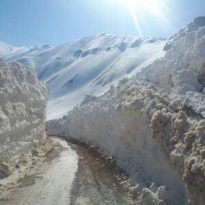 بازگشایی راه‌های ارتباطی ۷ روستای پشتکوه دوم فریدونشهر