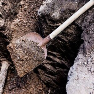 همدلی مسئولان و مردم در ساخت مدرسه روستای گولان شهرستان کنارک