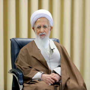 آیت‌الله جوادی آملی: علاج حوادث غیرقابل پیش‌بینی، پیوند مستمر با خداست