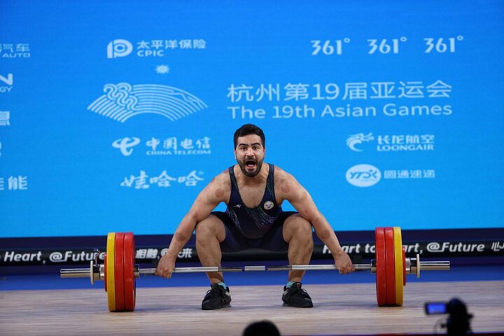 دارنده مدال طلای جهان: رقم قراردادهای وزنه‌برداران درجا زده است!