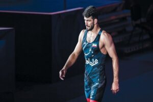 فیلمی از بازگشت حسن یزدانی بعد از ۱۶ ماه در وزن جدید