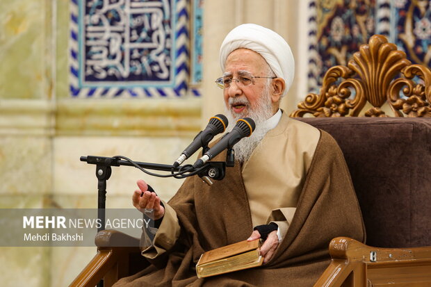 پیشرفت ایران در گرو شناخت صحیح نعمت‌ها و معارف اهل‌بیت(ع) است