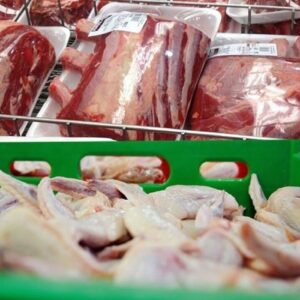 اجازه توزیع نامتوازن گوشت مرغ را نمی دهیم