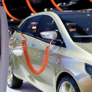 آقامحمدی: تولید خودروهای برقی در کشور باید به صورت جدی دنبال شود