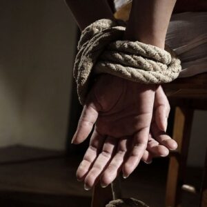 آزاد نوجوان بمی از چنگال آدم‌ ربایان در سیستان و بلوچستان