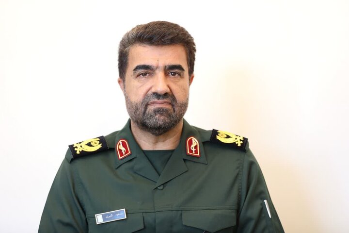 سردار قنبری: مردم ایران پای انقلاب ایستاده‌اند