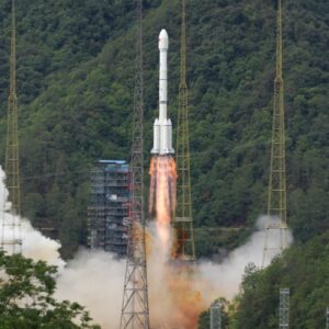 ماهواره چینی در آستانه برخورد با استارلینک