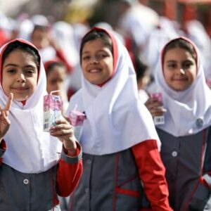 متقیان: توزیع شیر استریلیزه و بهداشتی به مدارس خراسان شمالی آغاز شد