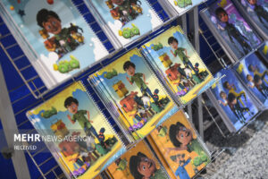 حمایت‌نکردن از شخصیت‌های ایرانی، تضعیف هویت ملی است