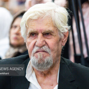 عنایت‌بخشی مجدد در بیمارستان بستری شد