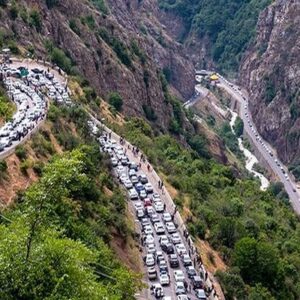 ترافیک در هراز و کندوان نیمه‌سنگین تا سنگین است