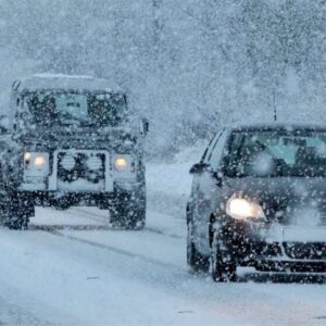 برف گردنه شاه ولایت را مسدود کرد