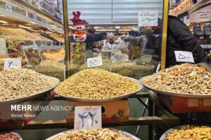 بازار شب یلدای لرستان زیر ذره بین نظارتی