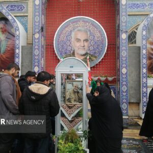 بازدید رایگان زائران مزار حاج قاسم از اماکن تاریخی و موزه‌های کرمان 