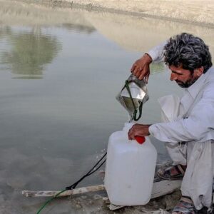 امام جمعه زهک: ظرفیت‌های مردمی مهترین راهکار حق آبه سیستان است